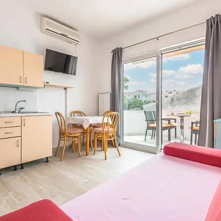 House Grmoja * Baška Voda