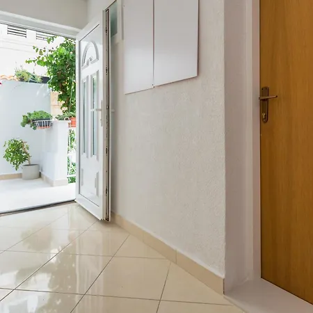 شقة House Grmoja *