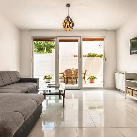 شقة House Grmoja *