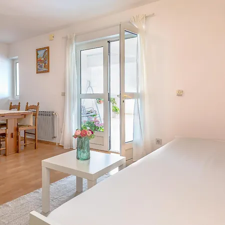 House Grmoja * Baška Voda