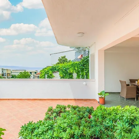 House Grmoja Daire *