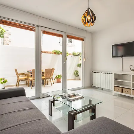 Apartment House Grmoja