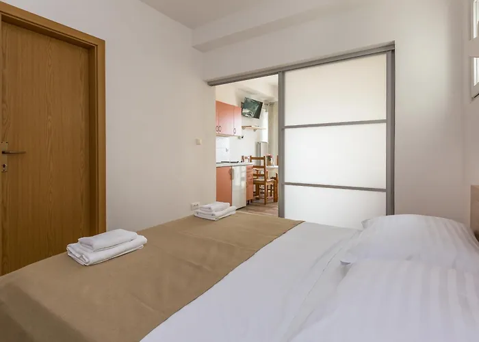 House Grmoja * Baška Voda