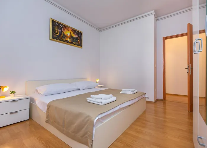 House Grmoja * Baška Voda